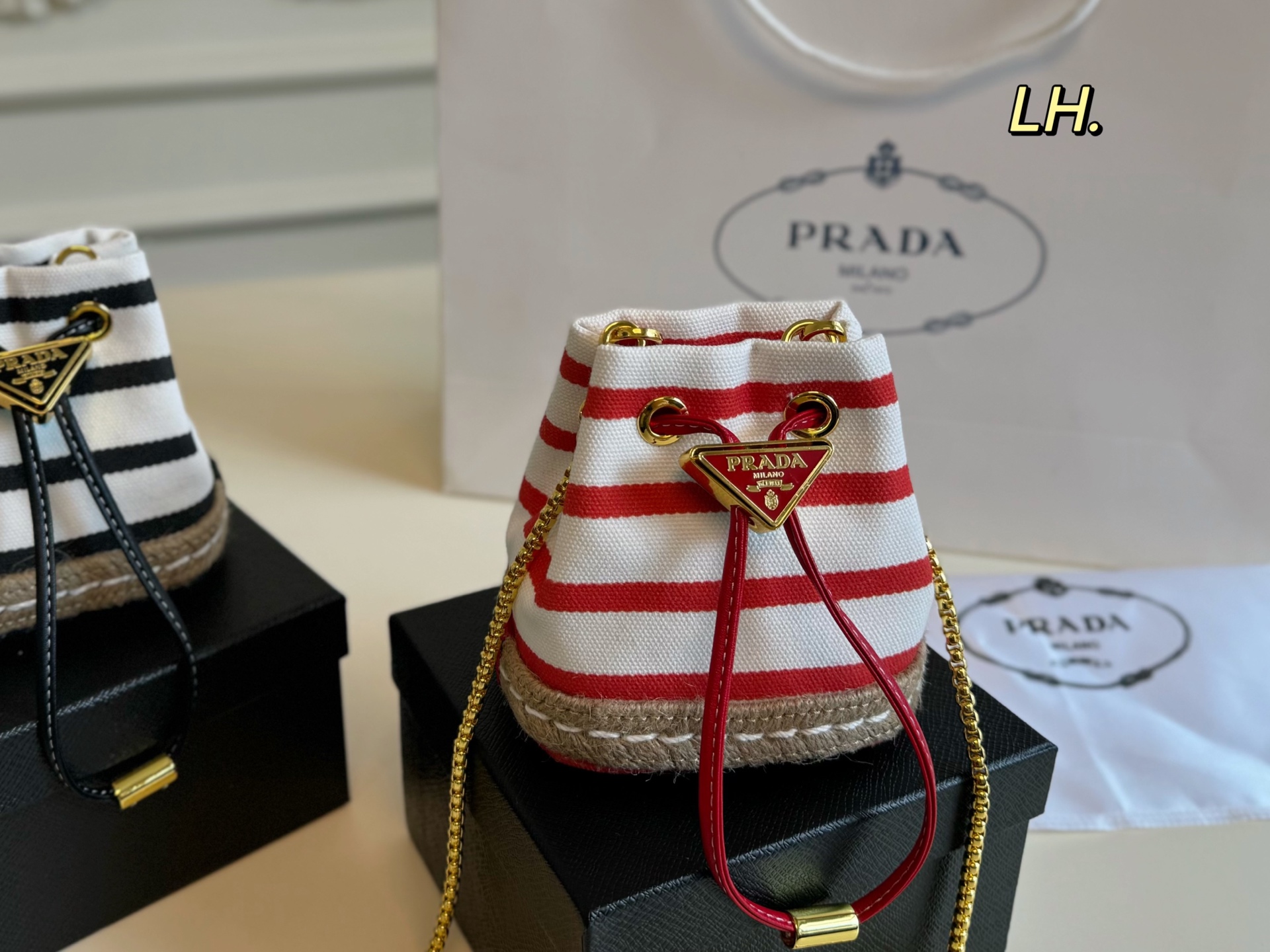 PRADA bag 60